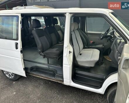 Білий Фольксваген Transporter, об'ємом двигуна 2.5 л та пробігом 300 тис. км за 5200 $, фото 5 на Automoto.ua