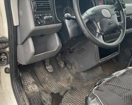 Белый Фольксваген Transporter, объемом двигателя 2.5 л и пробегом 510 тыс. км за 5000 $, фото 13 на Automoto.ua