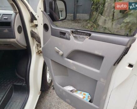 Белый Фольксваген Transporter, объемом двигателя 2.5 л и пробегом 242 тыс. км за 7000 $, фото 15 на Automoto.ua