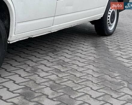 Белый Фольксваген Transporter, объемом двигателя 2.5 л и пробегом 250 тыс. км за 5999 $, фото 5 на Automoto.ua