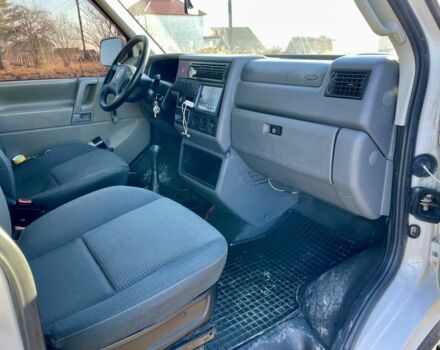 Белый Фольксваген Transporter, объемом двигателя 2.5 л и пробегом 497 тыс. км за 5250 $, фото 3 на Automoto.ua