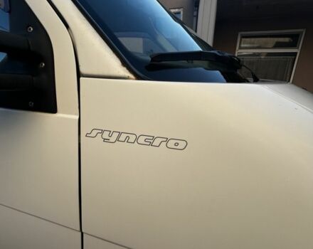 Білий Фольксваген Transporter, об'ємом двигуна 2.5 л та пробігом 470 тис. км за 7000 $, фото 2 на Automoto.ua