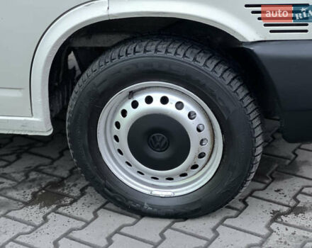 Белый Фольксваген Transporter, объемом двигателя 2.5 л и пробегом 250 тыс. км за 5999 $, фото 12 на Automoto.ua