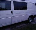 Белый Фольксваген Transporter, объемом двигателя 2.5 л и пробегом 279 тыс. км за 8800 $, фото 2 на Automoto.ua