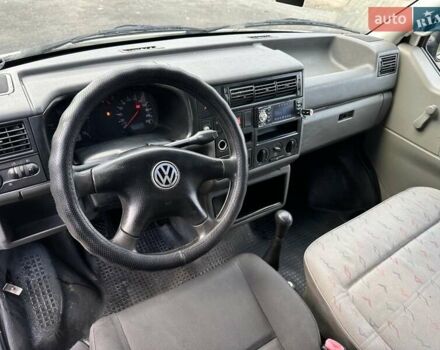 Білий Фольксваген Transporter, об'ємом двигуна 2.5 л та пробігом 300 тис. км за 5200 $, фото 23 на Automoto.ua