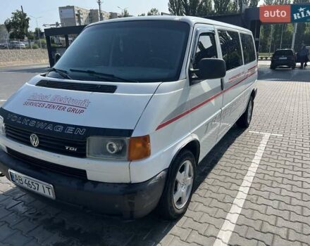 Білий Фольксваген Transporter, об'ємом двигуна 2.5 л та пробігом 391 тис. км за 7500 $, фото 1 на Automoto.ua