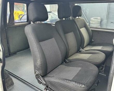 Білий Фольксваген Transporter, об'ємом двигуна 2.5 л та пробігом 300 тис. км за 5200 $, фото 6 на Automoto.ua