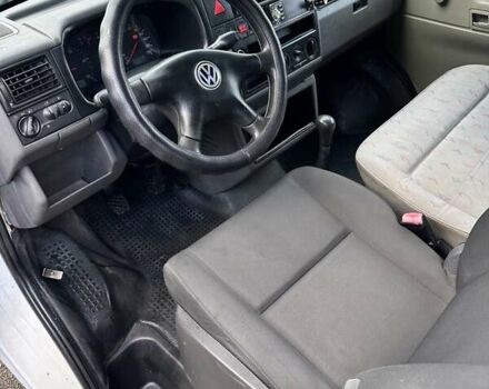 Білий Фольксваген Transporter, об'ємом двигуна 2.5 л та пробігом 300 тис. км за 5200 $, фото 24 на Automoto.ua