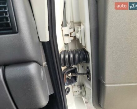 Белый Фольксваген Transporter, объемом двигателя 2.5 л и пробегом 441 тыс. км за 7550 $, фото 66 на Automoto.ua