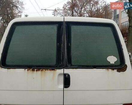 Белый Фольксваген Transporter, объемом двигателя 2.5 л и пробегом 487 тыс. км за 4999 $, фото 5 на Automoto.ua