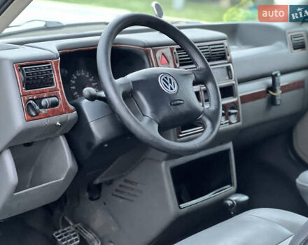 Белый Фольксваген Transporter, объемом двигателя 2.5 л и пробегом 250 тыс. км за 5999 $, фото 14 на Automoto.ua