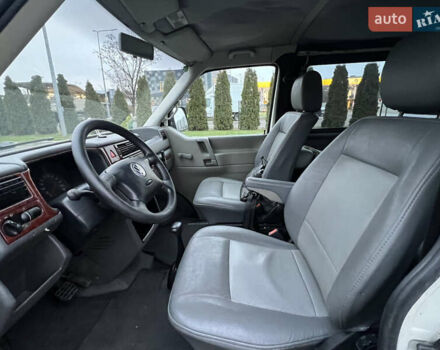 Белый Фольксваген Transporter, объемом двигателя 2.5 л и пробегом 250 тыс. км за 5999 $, фото 15 на Automoto.ua