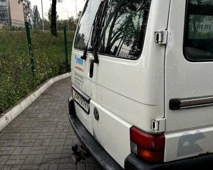Білий Фольксваген Transporter, об'ємом двигуна 2.5 л та пробігом 443 тис. км за 6200 $, фото 1 на Automoto.ua