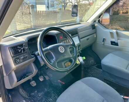 Белый Фольксваген Transporter, объемом двигателя 2.5 л и пробегом 497 тыс. км за 5250 $, фото 2 на Automoto.ua