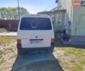 Белый Фольксваген Transporter, объемом двигателя 2.5 л и пробегом 377 тыс. км за 10300 $, фото 2 на Automoto.ua