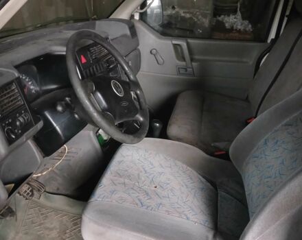 Белый Фольксваген Transporter, объемом двигателя 2.5 л и пробегом 607 тыс. км за 1700 $, фото 2 на Automoto.ua