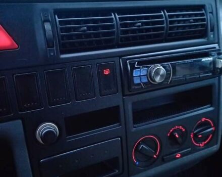 Білий Фольксваген Transporter, об'ємом двигуна 2.5 л та пробігом 500 тис. км за 8200 $, фото 9 на Automoto.ua