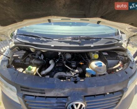 Білий Фольксваген Transporter, об'ємом двигуна 2.46 л та пробігом 374 тис. км за 7700 $, фото 5 на Automoto.ua