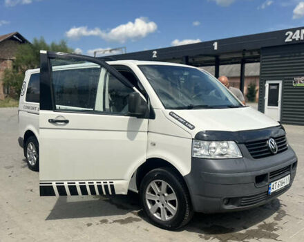 Білий Фольксваген Transporter, об'ємом двигуна 1.9 л та пробігом 400 тис. км за 9000 $, фото 6 на Automoto.ua