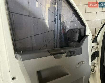 Білий Фольксваген Transporter, об'ємом двигуна 1.9 л та пробігом 272 тис. км за 7500 $, фото 16 на Automoto.ua
