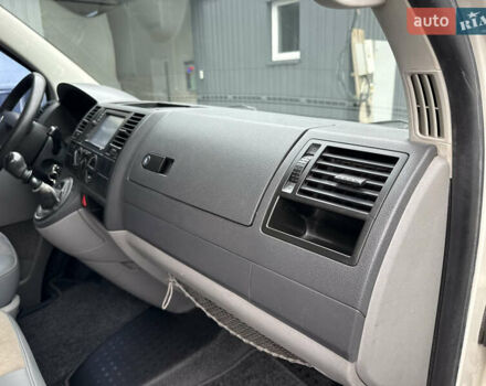 Белый Фольксваген Transporter, объемом двигателя 1.9 л и пробегом 300 тыс. км за 7700 $, фото 28 на Automoto.ua