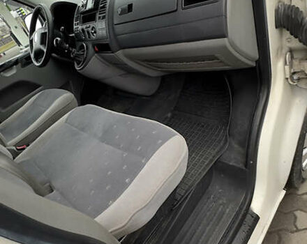 Белый Фольксваген Transporter, объемом двигателя 2.5 л и пробегом 287 тыс. км за 7800 $, фото 22 на Automoto.ua