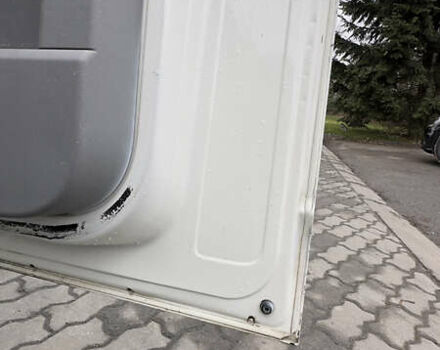 Белый Фольксваген Transporter, объемом двигателя 2.5 л и пробегом 287 тыс. км за 7800 $, фото 23 на Automoto.ua