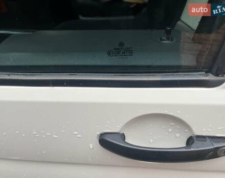 Білий Фольксваген Transporter, об'ємом двигуна 1.9 л та пробігом 250 тис. км за 10500 $, фото 4 на Automoto.ua