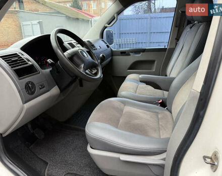 Белый Фольксваген Transporter, объемом двигателя 1.9 л и пробегом 300 тыс. км за 7700 $, фото 16 на Automoto.ua