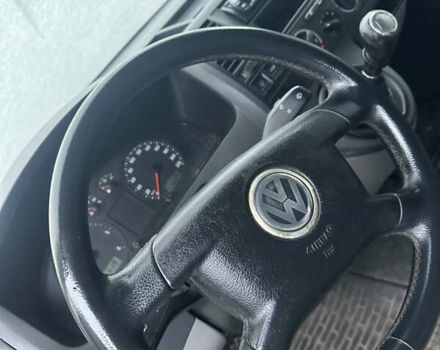 Белый Фольксваген Transporter, объемом двигателя 2.46 л и пробегом 460 тыс. км за 3900 $, фото 9 на Automoto.ua