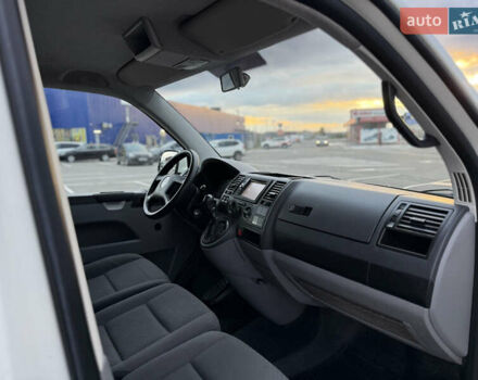 Белый Фольксваген Transporter, объемом двигателя 2.5 л и пробегом 270 тыс. км за 9800 $, фото 15 на Automoto.ua