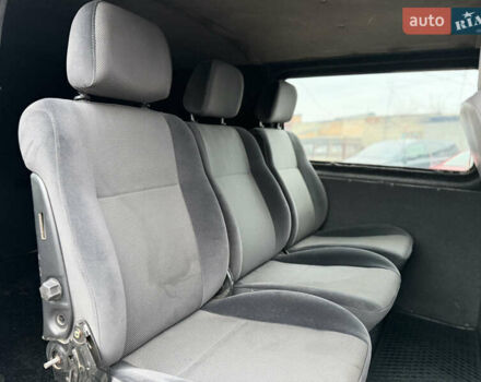 Белый Фольксваген Transporter, объемом двигателя 2.46 л и пробегом 350 тыс. км за 6400 $, фото 58 на Automoto.ua