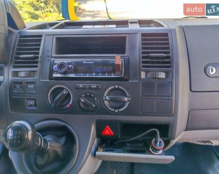 Белый Фольксваген Transporter, объемом двигателя 2.5 л и пробегом 335 тыс. км за 8500 $, фото 16 на Automoto.ua