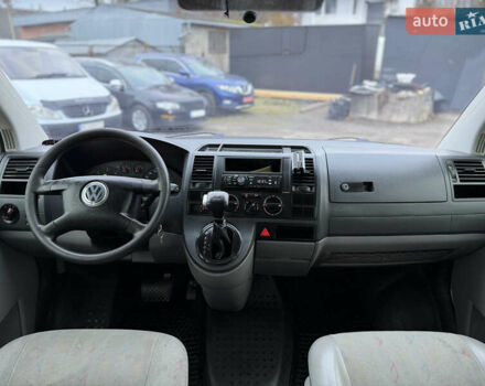 Белый Фольксваген Transporter, объемом двигателя 2.46 л и пробегом 250 тыс. км за 5999 $, фото 43 на Automoto.ua