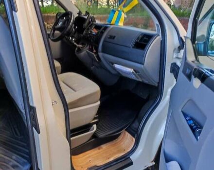 Белый Фольксваген Transporter, объемом двигателя 2.5 л и пробегом 335 тыс. км за 8500 $, фото 5 на Automoto.ua