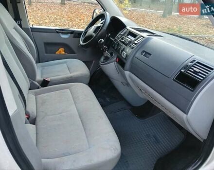 Белый Фольксваген Transporter, объемом двигателя 1.9 л и пробегом 377 тыс. км за 6400 $, фото 1 на Automoto.ua