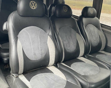 Білий Фольксваген Transporter, об'ємом двигуна 2.5 л та пробігом 355 тис. км за 8799 $, фото 5 на Automoto.ua