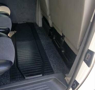 Білий Фольксваген Transporter, об'ємом двигуна 2.5 л та пробігом 400 тис. км за 8700 $, фото 20 на Automoto.ua