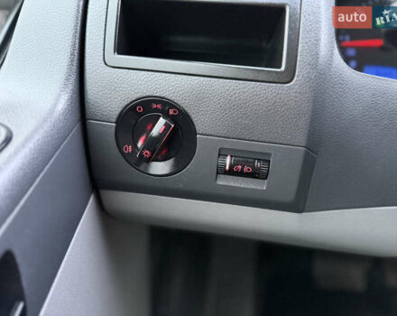 Белый Фольксваген Transporter, объемом двигателя 2.46 л и пробегом 250 тыс. км за 5999 $, фото 34 на Automoto.ua