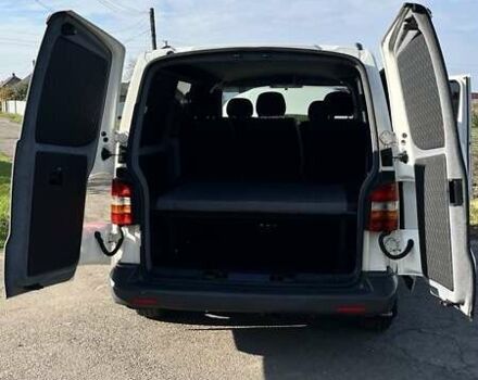 Білий Фольксваген Transporter, об'ємом двигуна 1.9 л та пробігом 180 тис. км за 12500 $, фото 11 на Automoto.ua