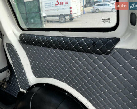 Білий Фольксваген Transporter, об'ємом двигуна 1.9 л та пробігом 391 тис. км за 6999 $, фото 11 на Automoto.ua