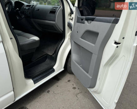 Белый Фольксваген Transporter, объемом двигателя 1.9 л и пробегом 540 тыс. км за 8200 $, фото 9 на Automoto.ua