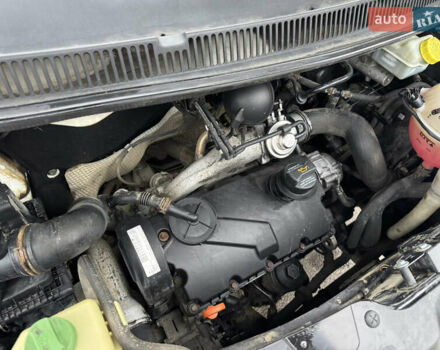 Білий Фольксваген Transporter, об'ємом двигуна 1.9 л та пробігом 287 тис. км за 5900 $, фото 16 на Automoto.ua