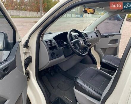 Белый Фольксваген Transporter, объемом двигателя 2.5 л и пробегом 279 тыс. км за 8250 $, фото 11 на Automoto.ua