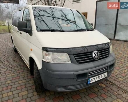 Белый Фольксваген Transporter, объемом двигателя 2.5 л и пробегом 285 тыс. км за 7000 $, фото 1 на Automoto.ua