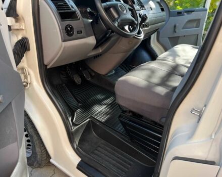 Белый Фольксваген Transporter, объемом двигателя 1.9 л и пробегом 333 тыс. км за 8900 $, фото 1 на Automoto.ua