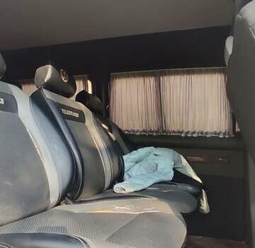 Белый Фольксваген Transporter, объемом двигателя 2.5 л и пробегом 445 тыс. км за 11000 $, фото 7 на Automoto.ua