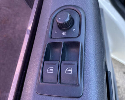 Білий Фольксваген Transporter, об'ємом двигуна 2.46 л та пробігом 340 тис. км за 7999 $, фото 14 на Automoto.ua