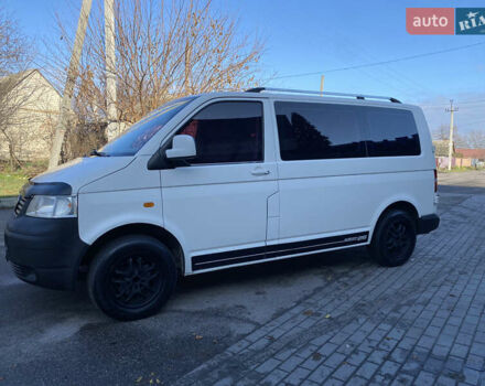 Білий Фольксваген Transporter, об'ємом двигуна 2.46 л та пробігом 340 тис. км за 7999 $, фото 1 на Automoto.ua