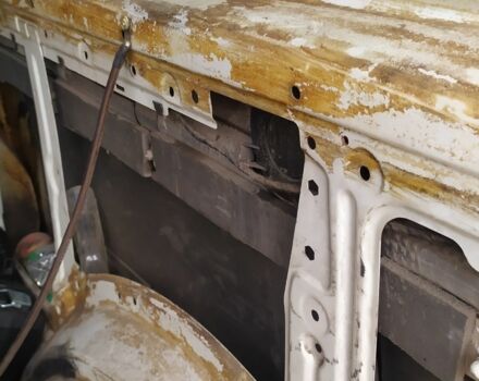 Белый Фольксваген Transporter, объемом двигателя 2.5 л и пробегом 550 тыс. км за 6400 $, фото 9 на Automoto.ua